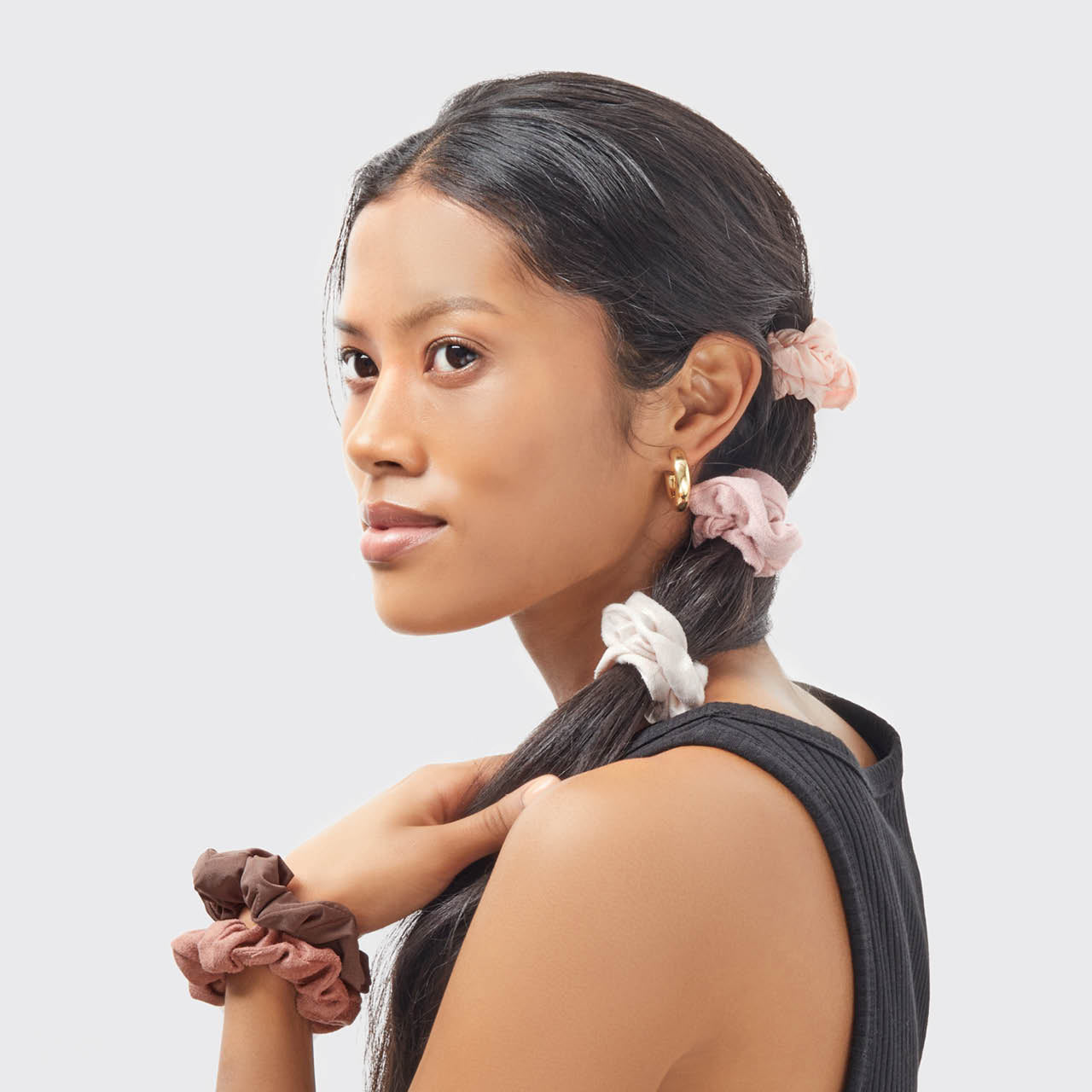 5379-AssortedTexturedScrunchies-5pc-Model-Hair-Terracotta-3-1280x1280px.jpg